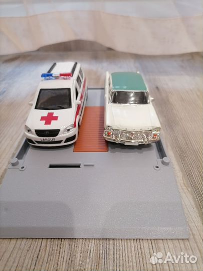 Игрушечные машинки