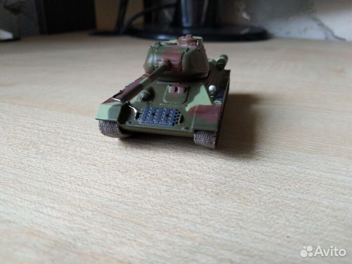 Модели танков и сау 1:72. Т-34;ис-4;су-100