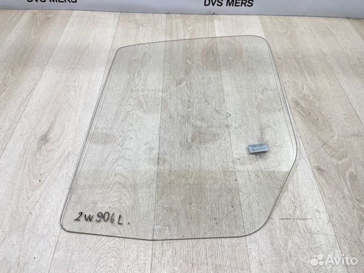 Стекло двери переднее левое Mercedes Sprinter W906