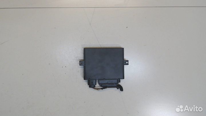 Блок управления центральным замком Volkswagen Toua