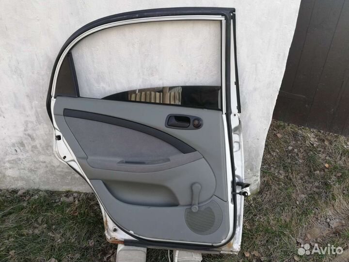 Chevrolet lacetti дверь хэтчбек