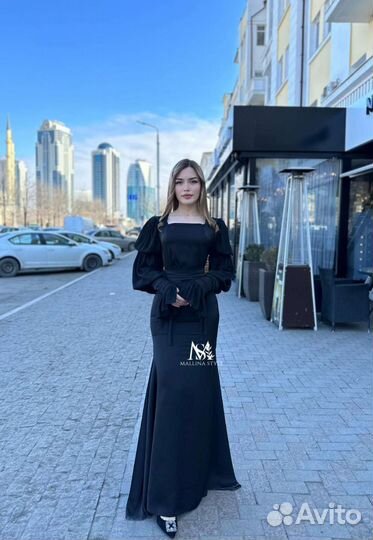 Платье для девочки новое