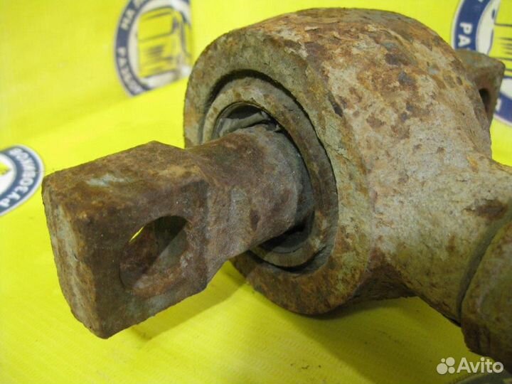 Тяга V-образная 1368270