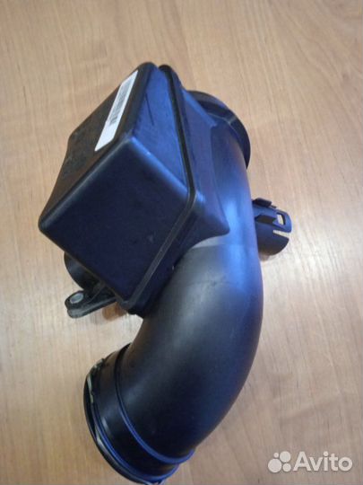 Трубопровод чистого воздуха (патрубок) Bmw 7 G11