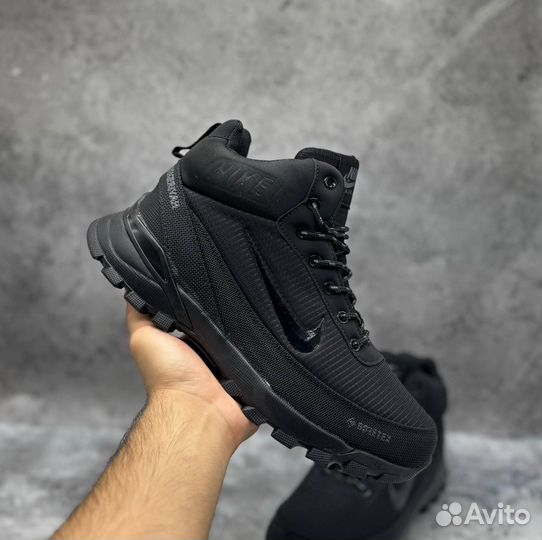 Кроссовки черные мужские зимние Nike высокие