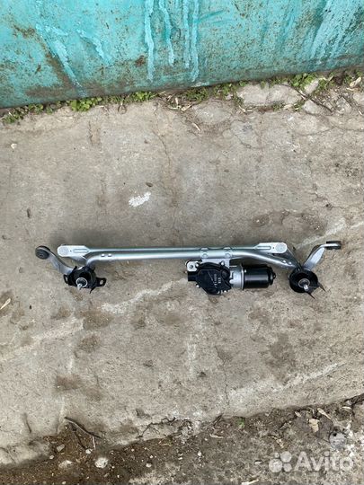 Трапеция стеклоочистителей Mitsubishi Outlander 3