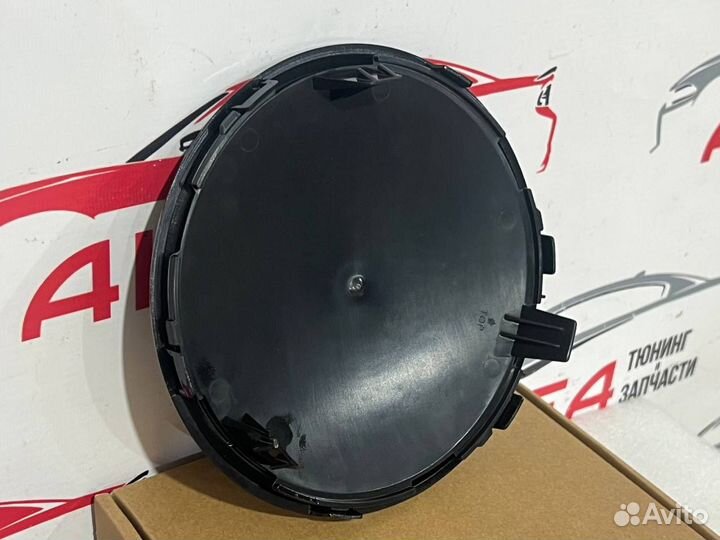 Знак звезда в решетку радиатора Mercedes w204