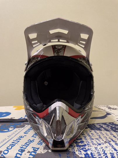 Шлем кроссовый