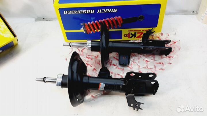 Амортизатор передний Toyota Camry V70 2017-2022