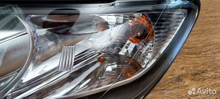 Фара левая в сборе для Santa Fe CM