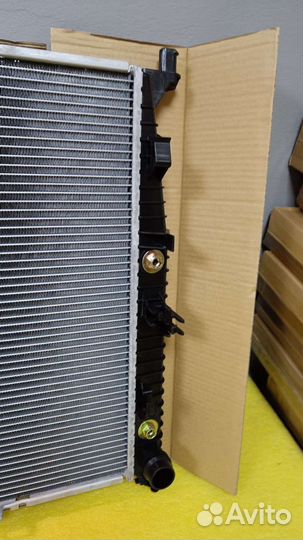 Радиатор охлаждения Mercedes W166 ML, GL