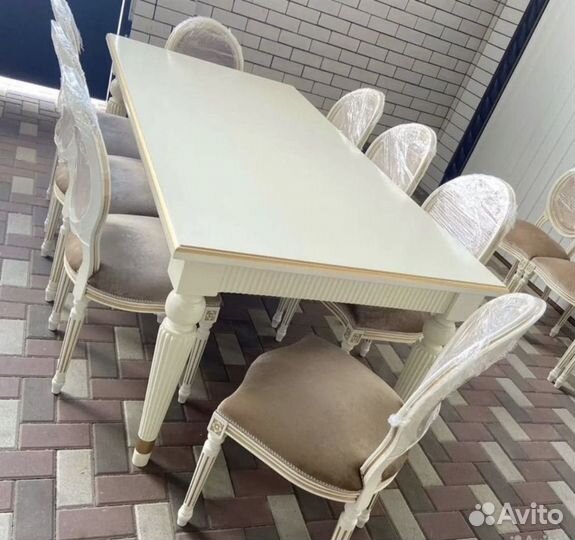 Комплект стол стулья