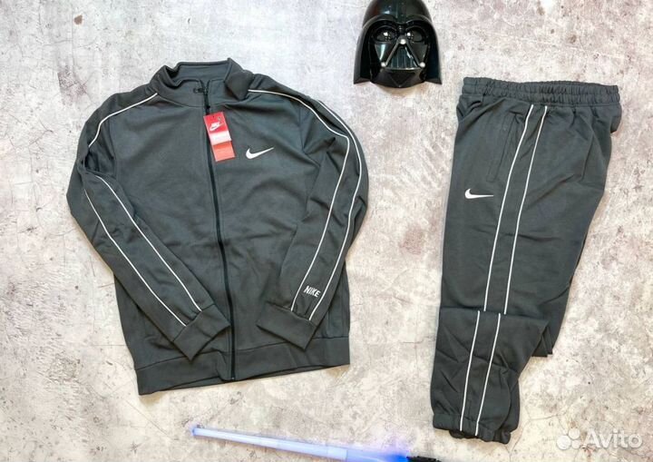 Спортивные костюмы Nike модные