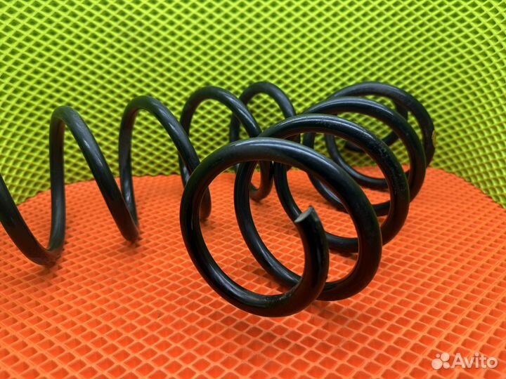 Пружины задние Renault duster1 передний привод