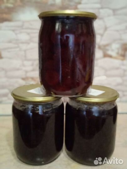 Огурцы и томаты, салаты, капуста