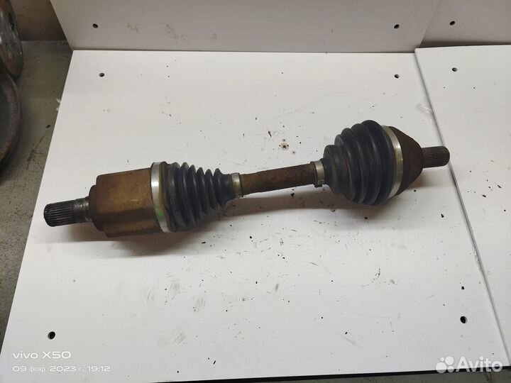 Полуось передняя левая Freelander 2 2007-2014