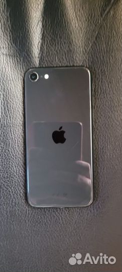 iPhone SE, 128 ГБ