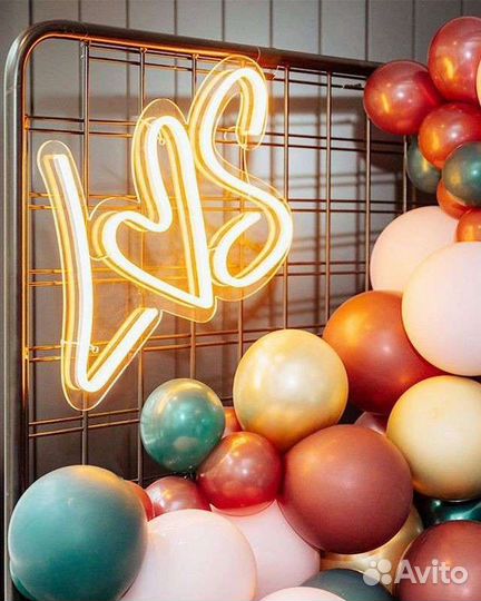 Неоновая вывеска