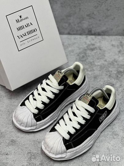 Maison Mihara Yasuhiro Blakey