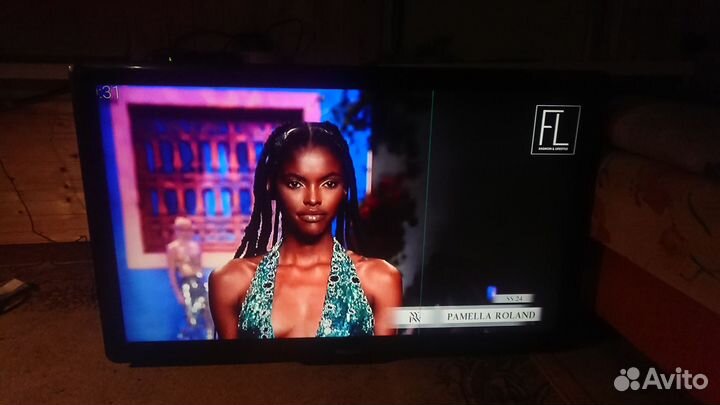 Телевизор бу philips