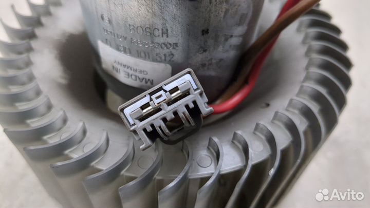 Двигатель отопителя Volvo XC90