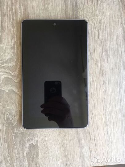 Google Nexus 7 первого поколения (2012) работает