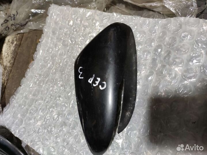 Корпус правого зеркала Kia Cerato YD