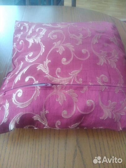 Подушки декоративные на диван