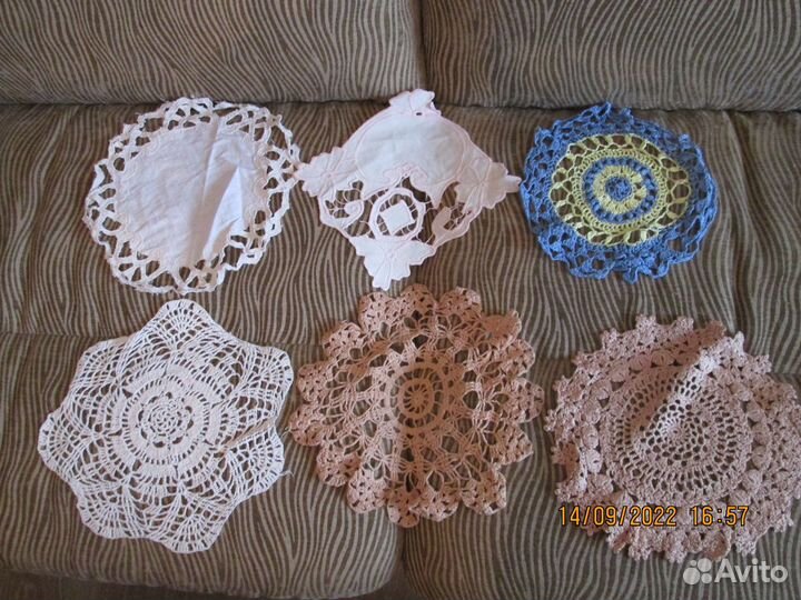 Вязаные и вышитые салфетки
