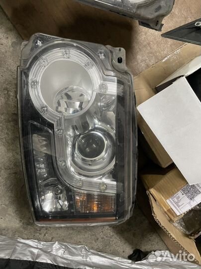 Передние фары Ленд ровер Дискавери 4