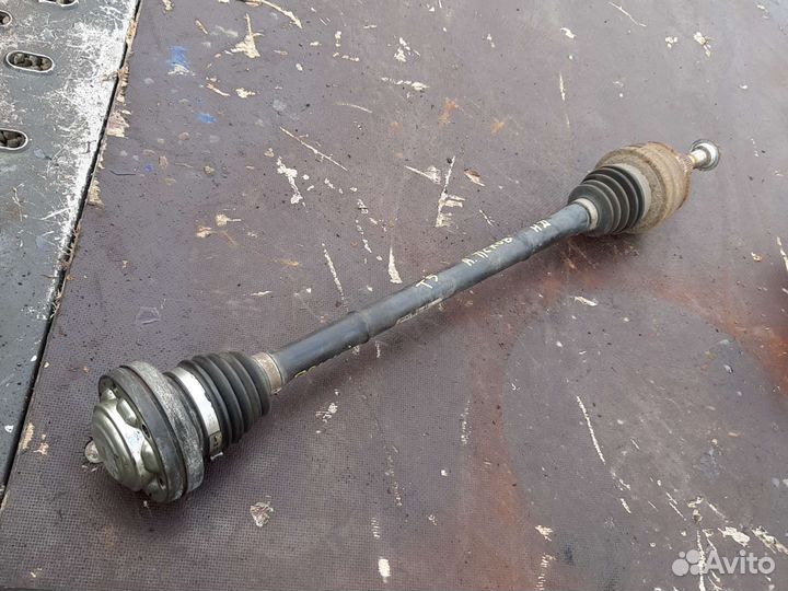 Привод задний правый Фольксваген Т5 оригинал