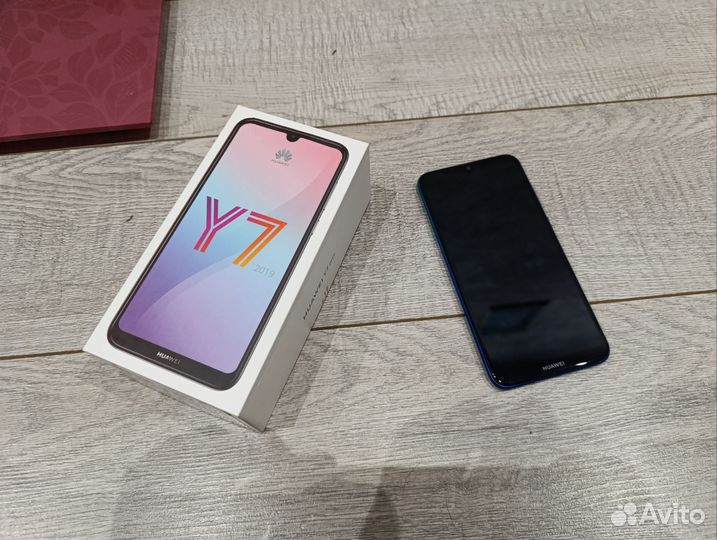 HUAWEI Y7 (2019), 3/32 ГБ