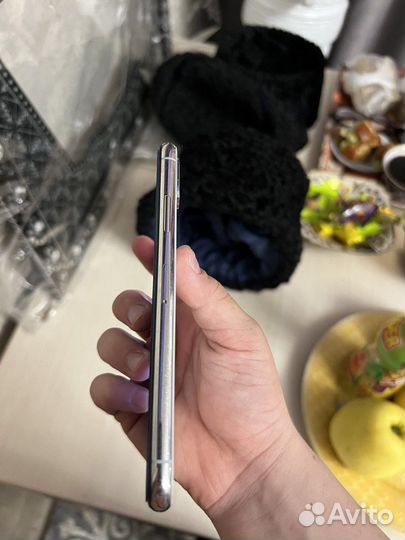 iPhone X, 64 ГБ