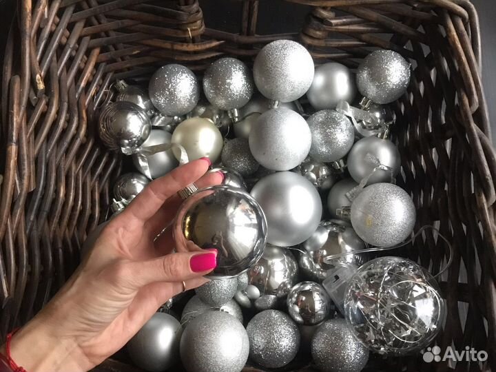 Елочные игрушки