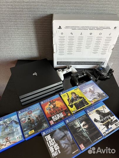 Sony Playstation 4 Pro /PS4 Pro 1tb V3