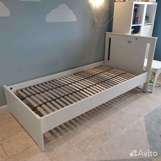 Детская кровать IKEA с матрасом