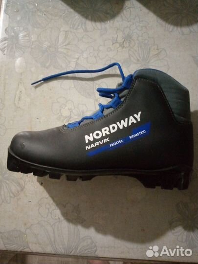 Лыжные ботинки 38 размер