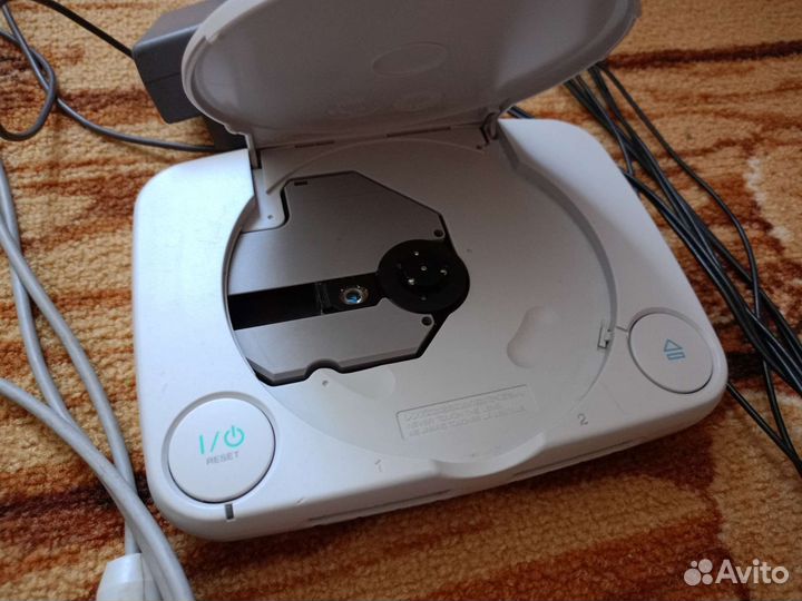 Sony PlayStation 1 (Slim)