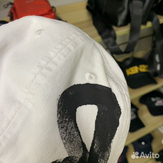 Бейсболка Balenciaga
