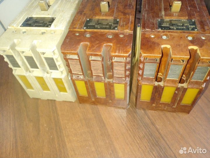 Автоматический выключатель а3776. Бр. 100а. 125а