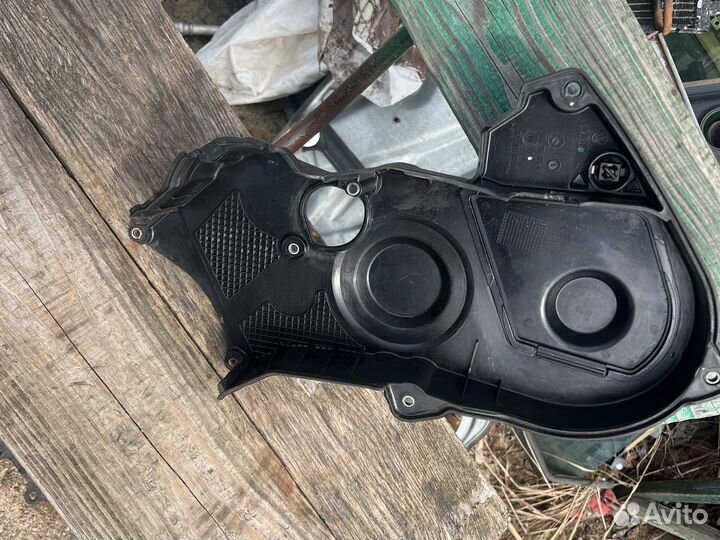 Крышка грм VAG 2.0FSI 06D109123F