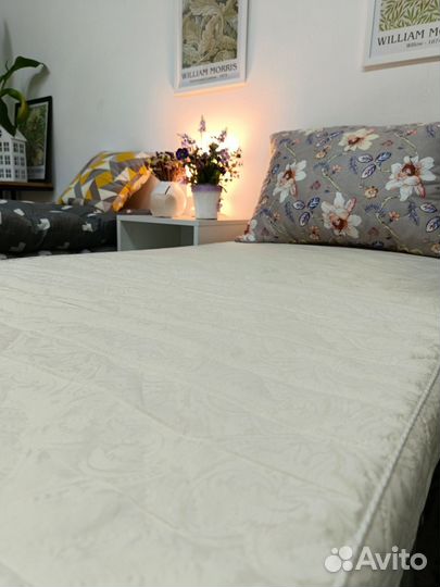 Раскладушка с матрасом на ламелях