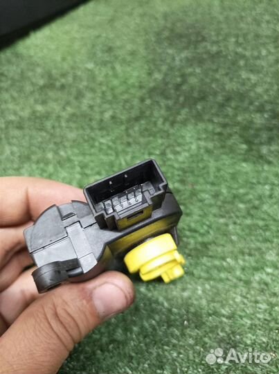 Моторчик заслонки печки VW Jetta 2005-2011