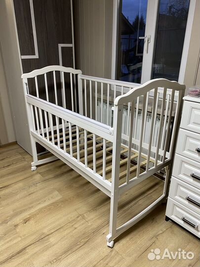 Детская кроватка