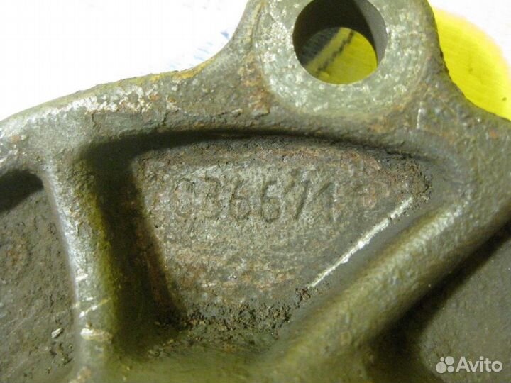 Направляющая выжимного подшипника 20366711 volvo