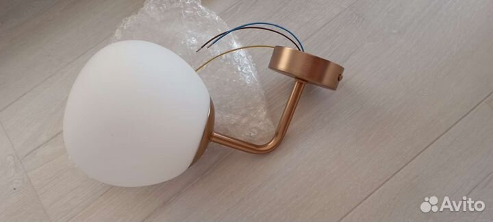 Бра Майтони