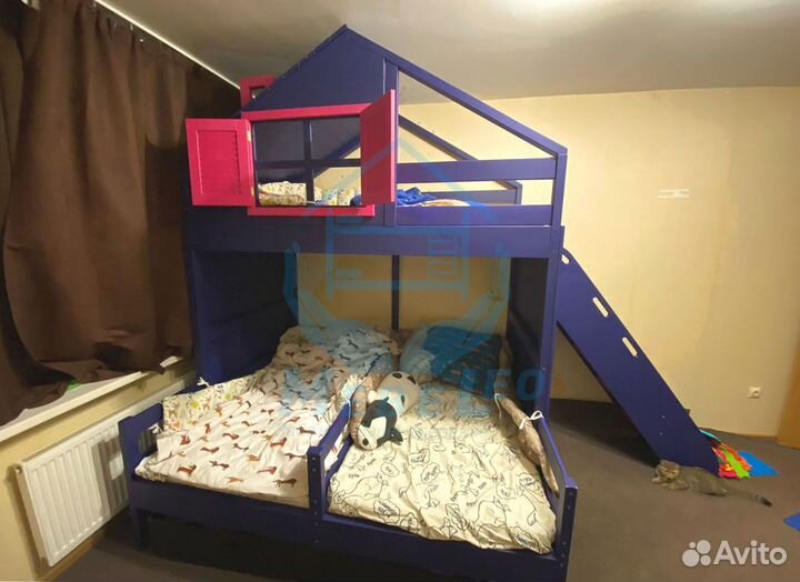 Двухъярусная кровать