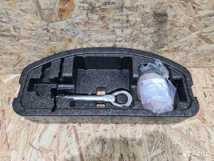 Органайзер с буксировочным крюком Opel Astra J