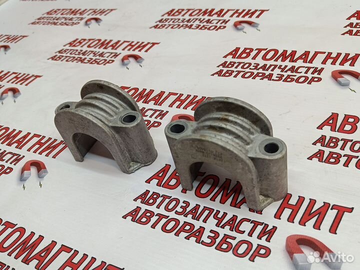 Кронштейн заднего стабилизатора Воях Фри