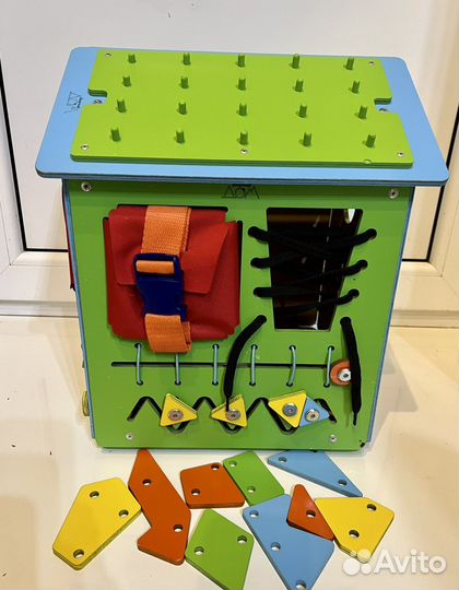 Бизиборд домик бу